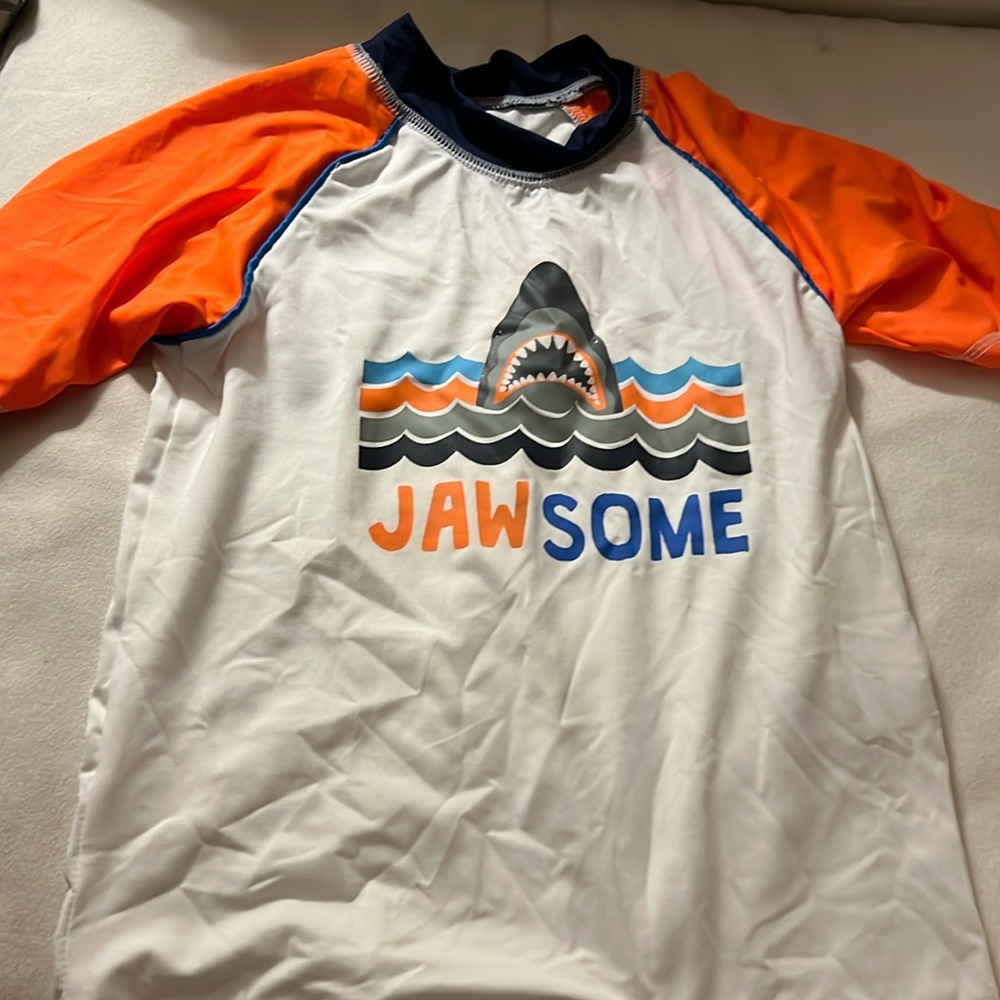 IXtreme swim Rashguard size 6
